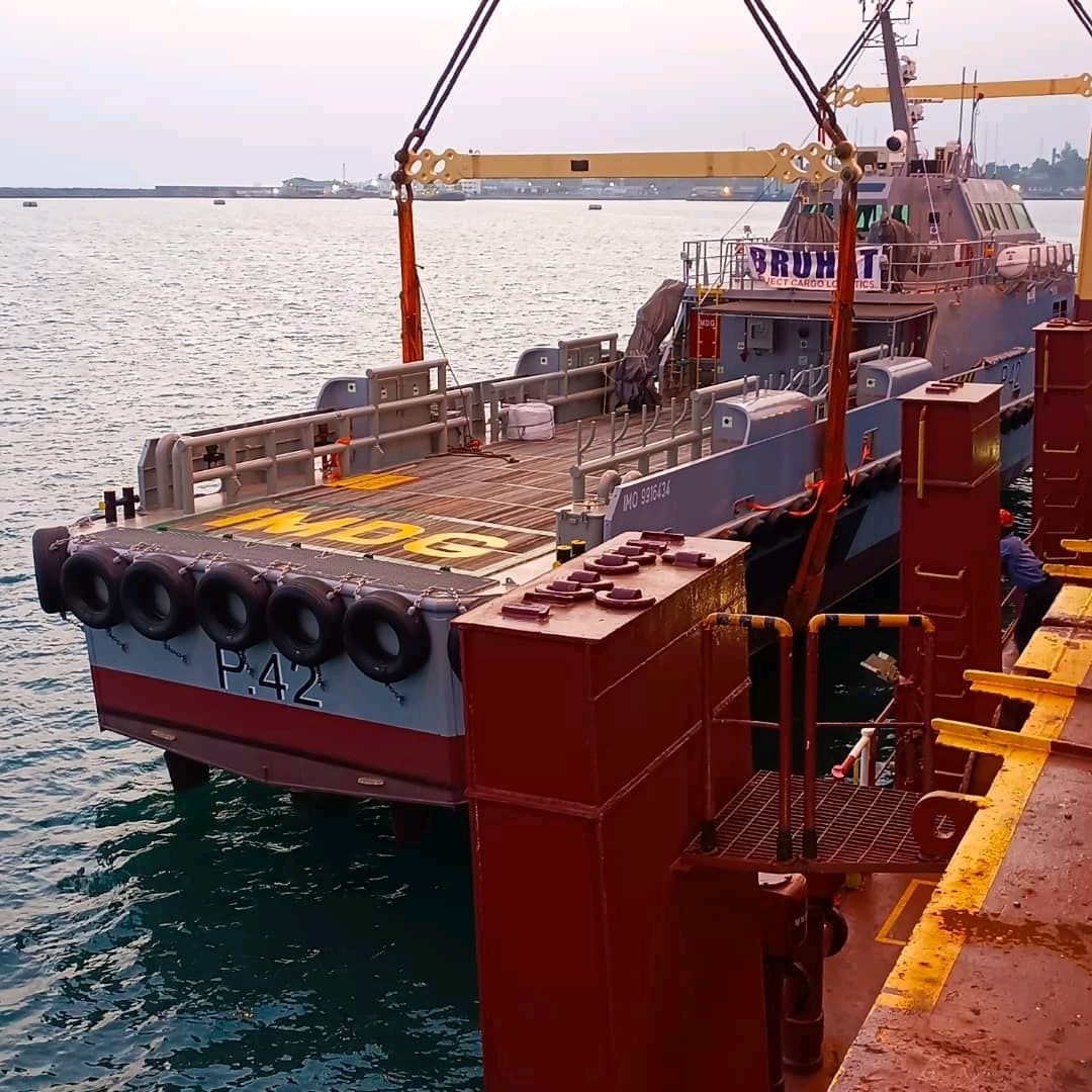 FAnnohDompreh's tweet photo. The Ghana Navy has received 4 new flex fighter vessels to enhance maritime security, protect offshore oil and gas installations and safeguard Ghana's Exclusive Economic Zone. H.E @NAkufoAddo, has consistently invested in improving the defensive capability of our forces. https://t.co/uSROO18ckc