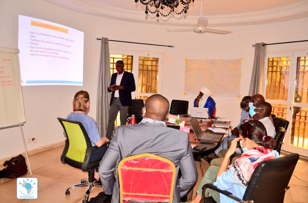 wanepmali's tweet photo. 12 Jan. 2022| 🎈Engagement Communautaire ⤵️
A Travers une session interactive @wanepmali  et Adam Smith International Mali 🇲🇱 ont organisé une planification trimestrielle ce mercredi à siège de #ASI sis à la cité du Niger.
#GSF
#TissonsDesRelatilnsPourLaPaix
#ABM
@WANEP_Regional https://t.co/QgMCngRj6r