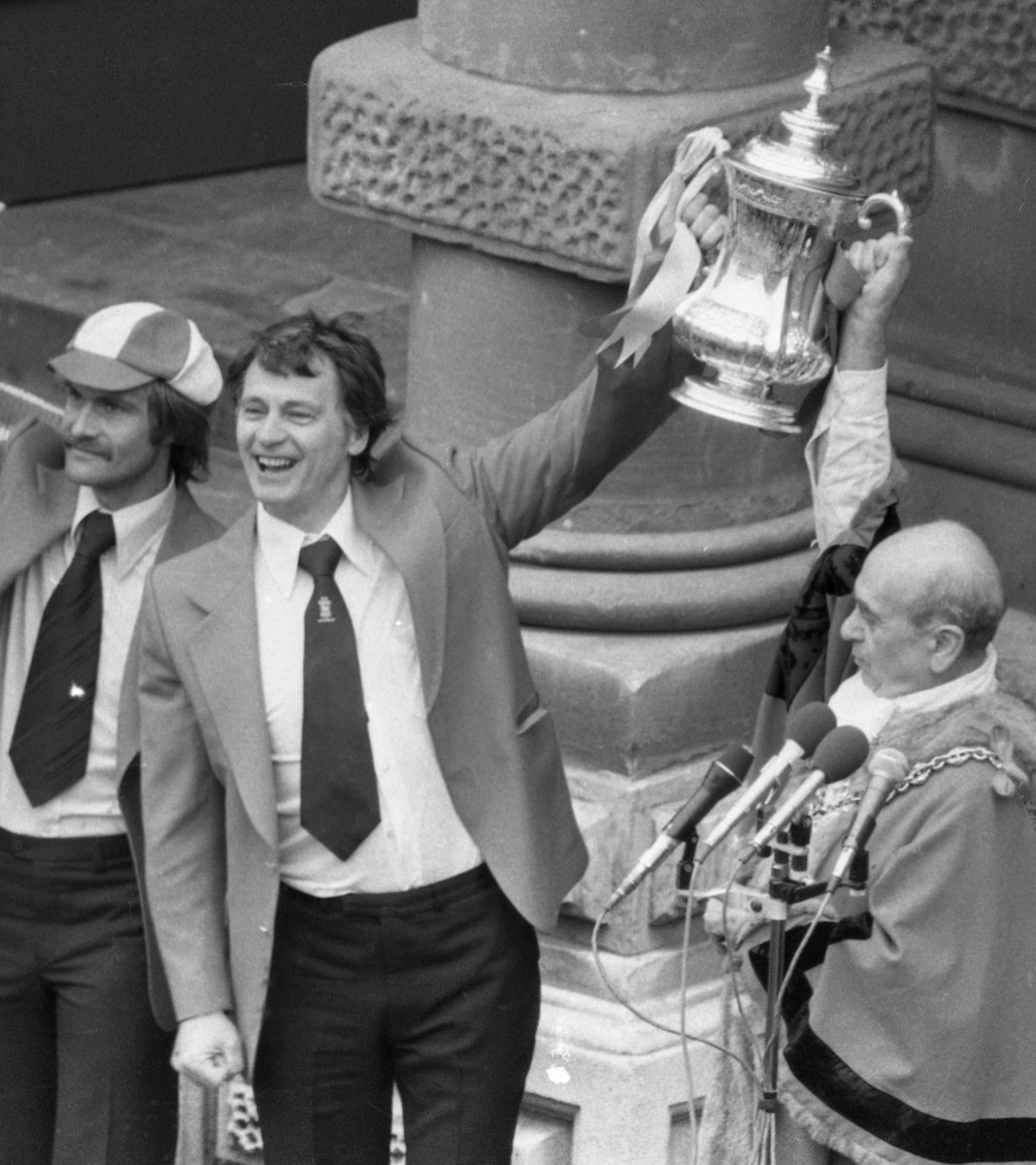 IpswichTown's tweet image. 📅 Bobby Robson was appointed as Town manager 53 years ago today.

🏆🏆 The rest is history. 

#itfc