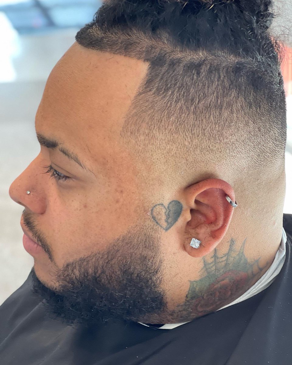 fame_cuts's tweet photo. #freshfade #blurryfade #famecuts #Readingbarber https://t.co/V4gLsyu81L
