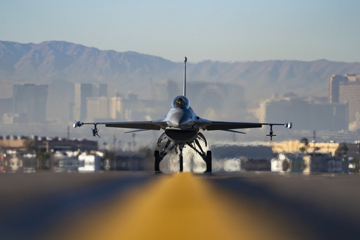 Department of Defense 🇺🇸 (@deptofdefense) on Twitter photo Falcon focus.
A <a href="/usairforce/">U.S. Air Force</a> F-16 Falcon returns from a mission at Nellis Air Force Base, Nev. Falcon focus.
A <a href="/usairforce/">U.S. Air Force</a> F-16 Falcon returns from a mission at Nellis Air Force Base, Nev.