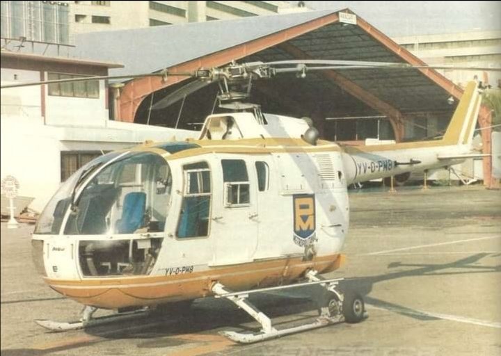 Venerotor's tweet photo. #TBT #DatoRotor En la historia de la Aviación Venezolana varios helicópteros fueron bautizados con nombre propio, así como el YV-304 CP fue bautizado como "LA GUACAMAYA" debido a su aspecto colorido. El YV-O-PM 8 fue bautizado como "EL ANGEL SALVADOR"
📸 Capitán @pepe_rafaelp https://t.co/9FFAdbPIhW