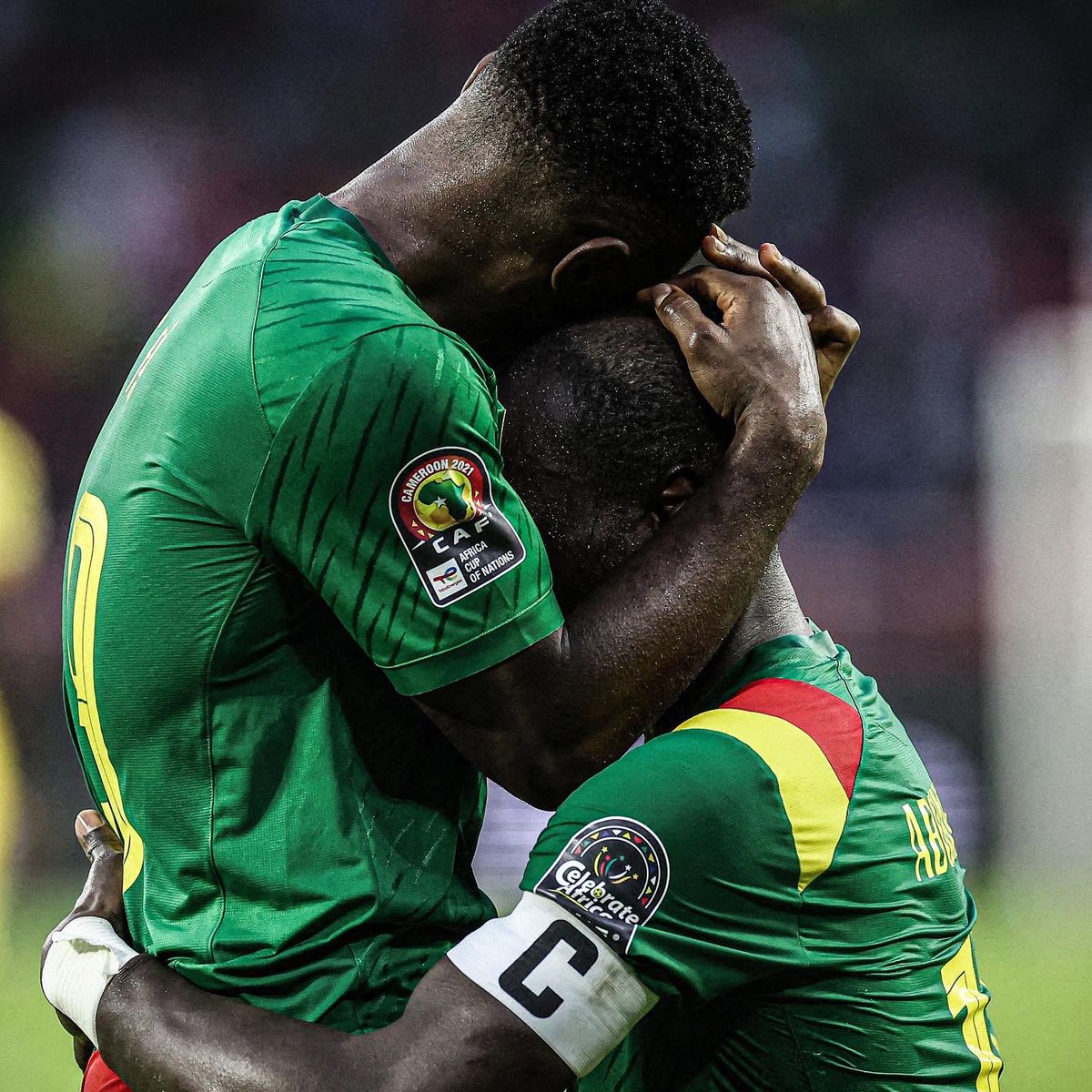 SamuelEtoo's tweet photo. Incredibly proud to see the Indomitable Lions being the first team to secure a spot in the knockout stage 🇨🇲 Well done to Ethiopia for bringing the fight 🇪🇹 

Which team do you think will advance next? 👇🏿

#AFCON2021 #AFCON #AfricaCupOfNations #Cameroon https://t.co/vQPUzlg1kq
