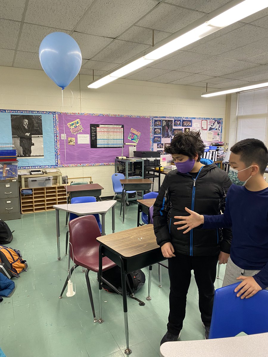 mrs_vanvleet_wb's tweet photo. Young Astronauts Club working to get their balloons to “flink!” #notfloating #notsinking https://t.co/0YckQHLaq1
