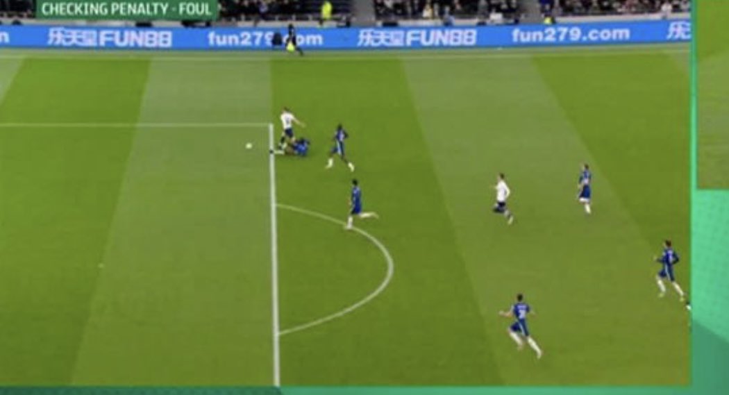 johnpaulcusick's tweet photo. #LIVARS this tackle in almost exactly the same place #TotChe As Rudiger last night. Both reviewed one is a denying a goal scoring opportunity one isn’t. Hojberg had better chance as keeper further away. #var #inconsitent https://t.co/RFVTN1XI8X