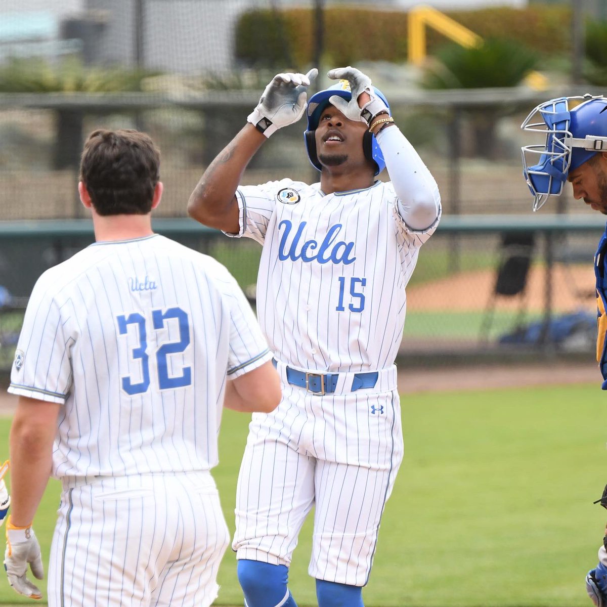 UCLABaseball's tweet image. #TBT to JonJon Vaughns celebrating a home run last spring. 

JonJon slugged .537 as a true freshman in 2021 and had by far the best AB-per-HR ratio on the team at 13.4. 

#GoBruins | @jonjonvaughns04