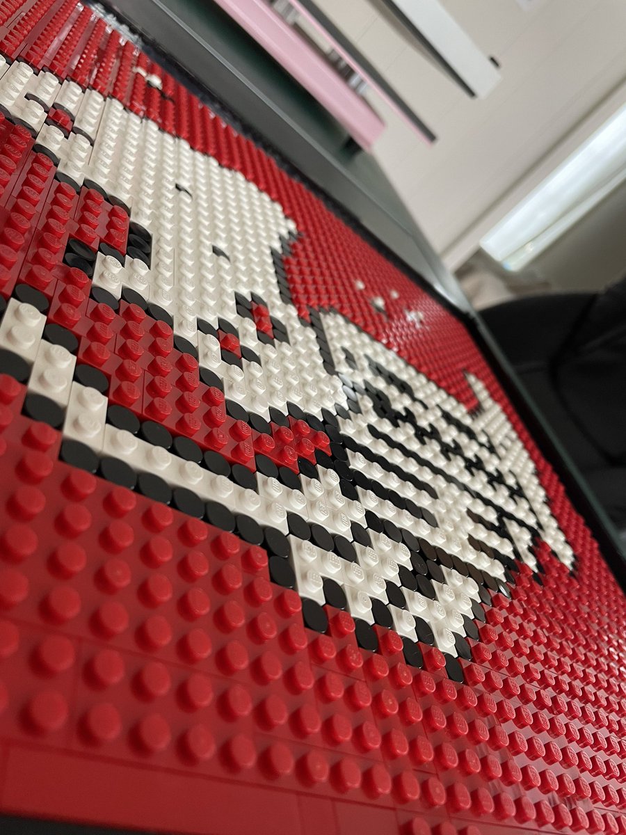 CrowbatNFT's tweet photo. After hours and hours of digging through my old Legos. I’ve finally finished this LEGO Art piece! @supergremplin killed the art. I just brought it into the real world! Much love to all my bats! @CryptoBatzNFT @SutterSystems @ashrobin @DannyPhantomNFT https://t.co/Xax9wygr8A