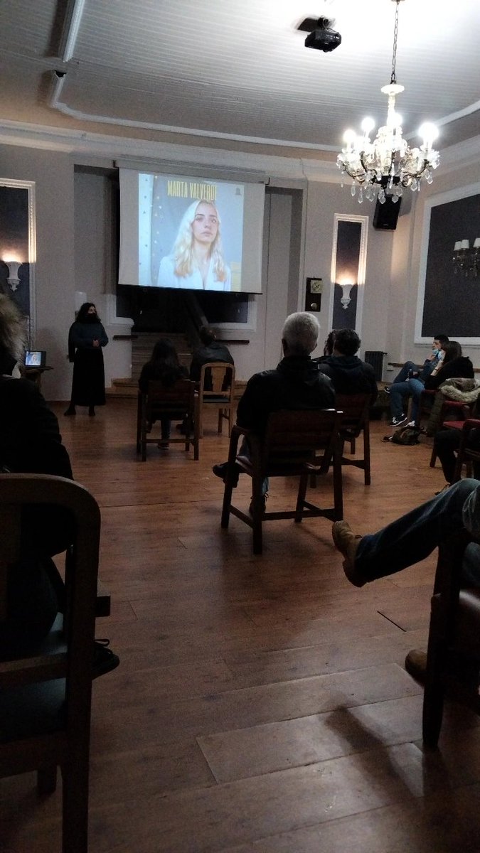 Así foi o #GALIDOC o sábado pasado con Marta Valverde! 💛 Grazas a tod*s por vir. Vémonos este sábado!