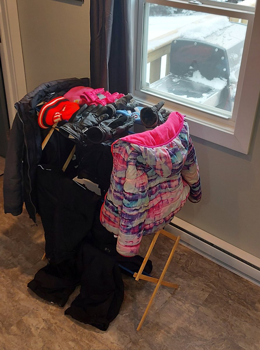 SolidSudsy's tweet photo. Home learning โ
Extra Recessโ
All great winter days end with clothes in front of the rad.โโค๐
#UptoSnowGood #SnowandTell https://t.co/N5feRoYRDY
