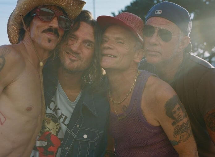 tmdqa's tweet photo. Red Hot Chili Peppers (1988) // Red Hot Chili Peppers (2021) 🌶️ https://t.co/RPl8pxcBQ9