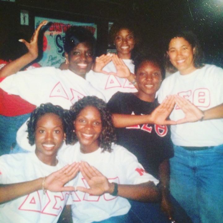 amberpeoples's tweet image. All of my Loooove!! 

Peace and Happiness! 

I’m gonna give to Delta!!  #DST1913 #throwback #Fall99 #MIDST