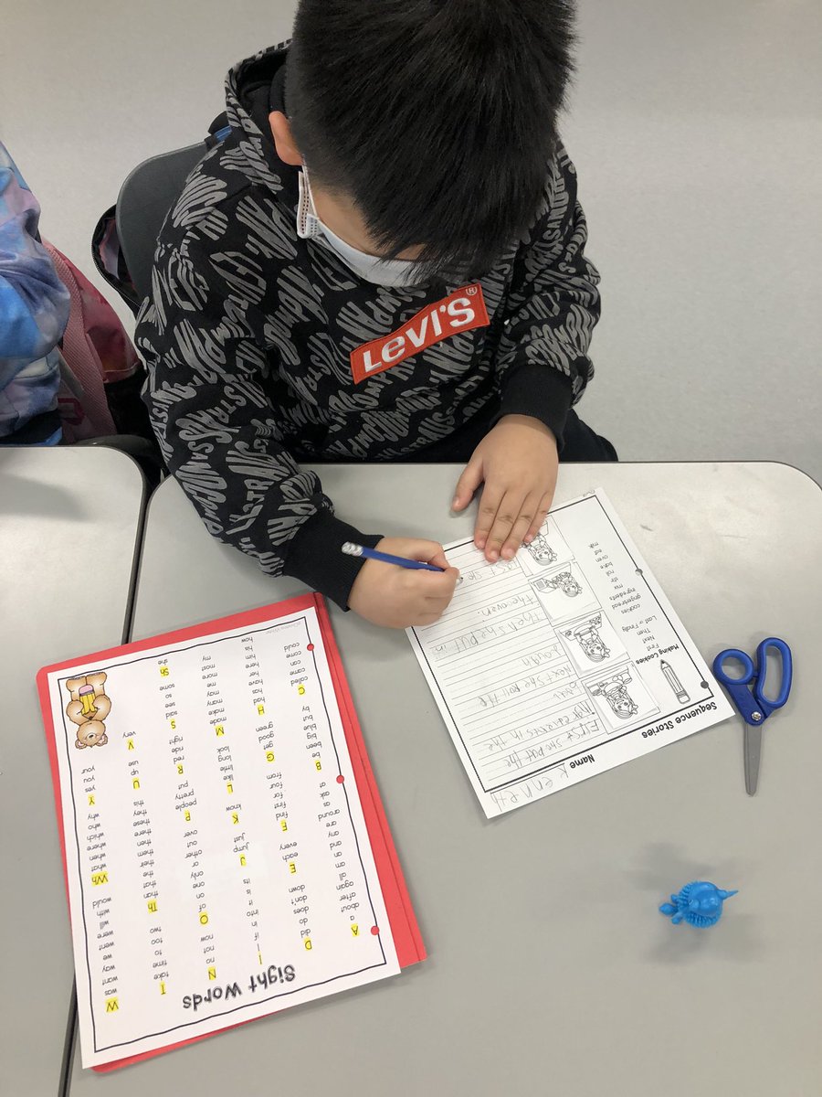 dewitt_jillian's tweet photo. A look into our Writer’s Workshop. Today our compositions were of Procedural Writing. Each leader was on task and had the opportunity to have a visit with a quiet friendly monster.
#differentiation #writingtools #engagement #authorsatwork @Connaughtcomets https://t.co/AQBlJsvz7X