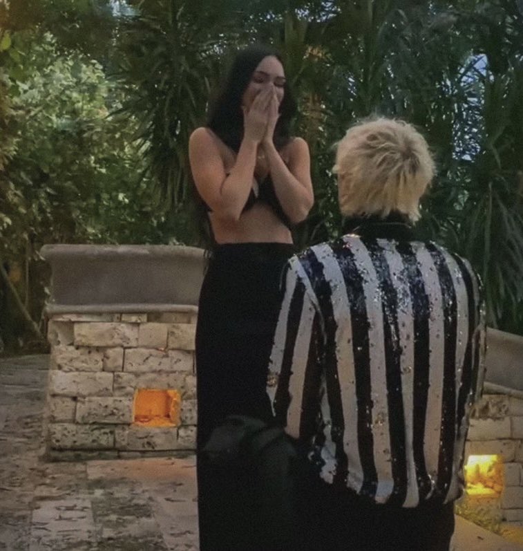 meetalleyoop's tweet image. when you forgot you subscribed to your fav alleyoop products and the mailman comes