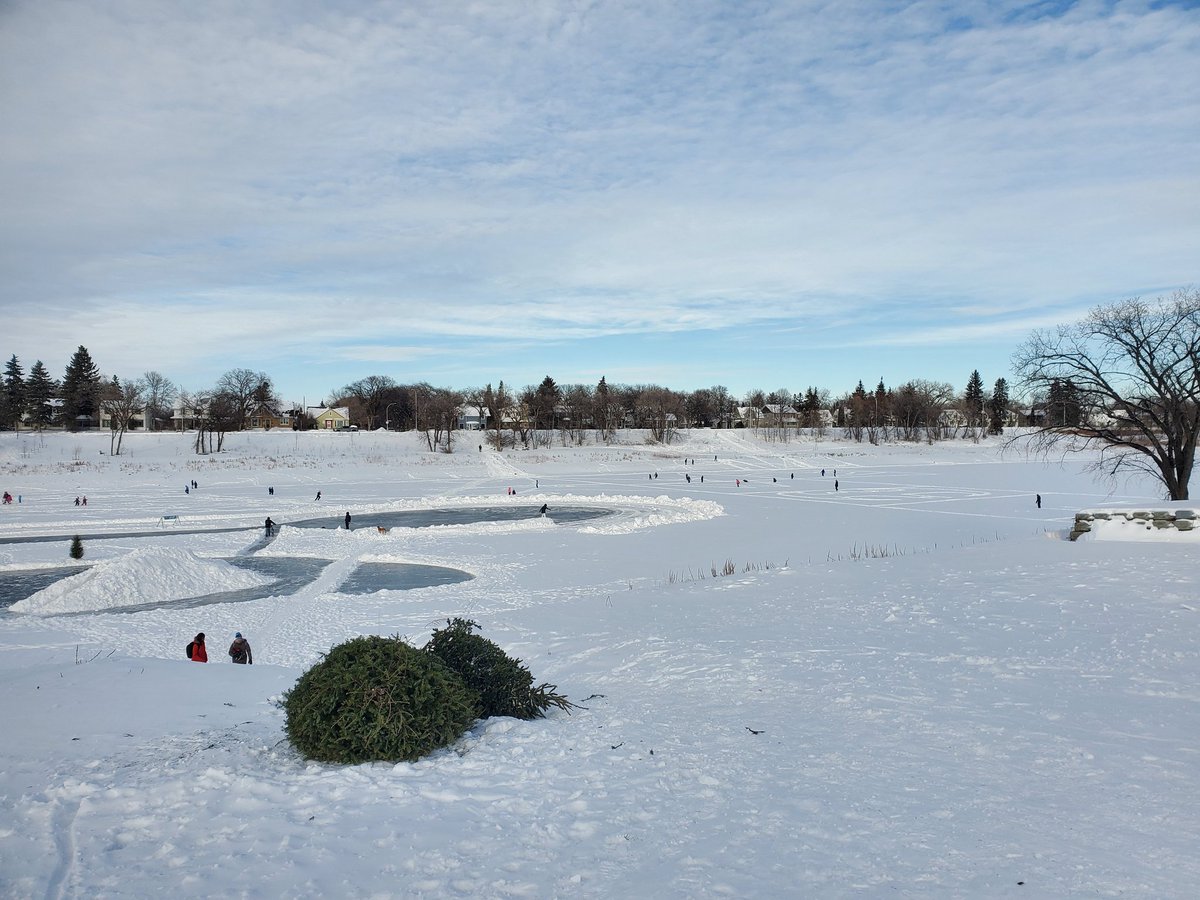dan_suds's tweet photo. Look at that, you throw a bunch of kids on the ice instead of being stuck inside, endless possibilities. https://t.co/XFnWFXt04W