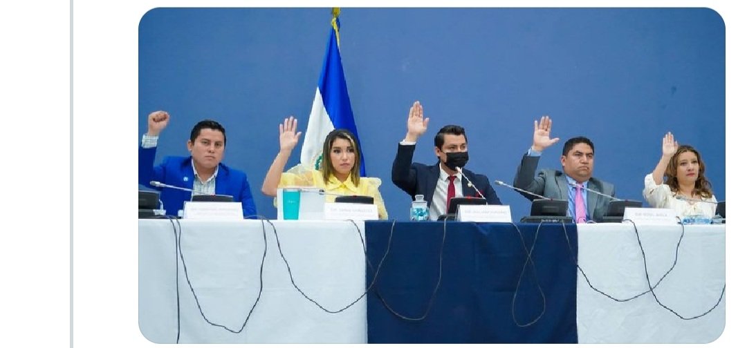 Ekatherina_kitt's tweet photo. Levanten la mano los corruptos https://t.co/UlbBewNdra