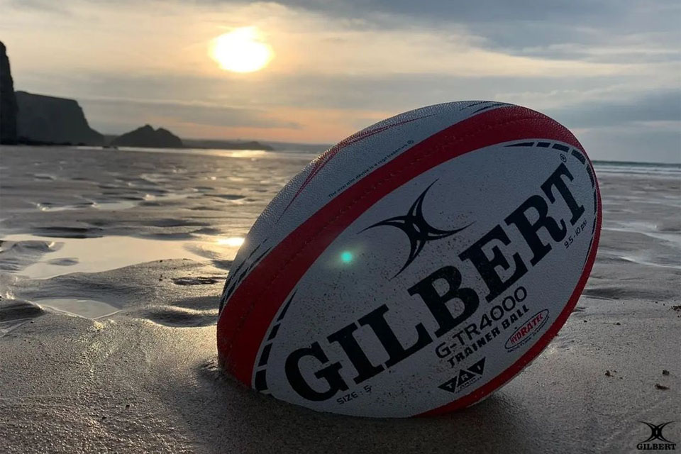 Sunshine and Rugby 🏉☀️
.
.
#gilbert #gilbertargentina #gilbertarg #gilbertlatam #gtr4000 #rugby #rugbyball #gilbertrugby