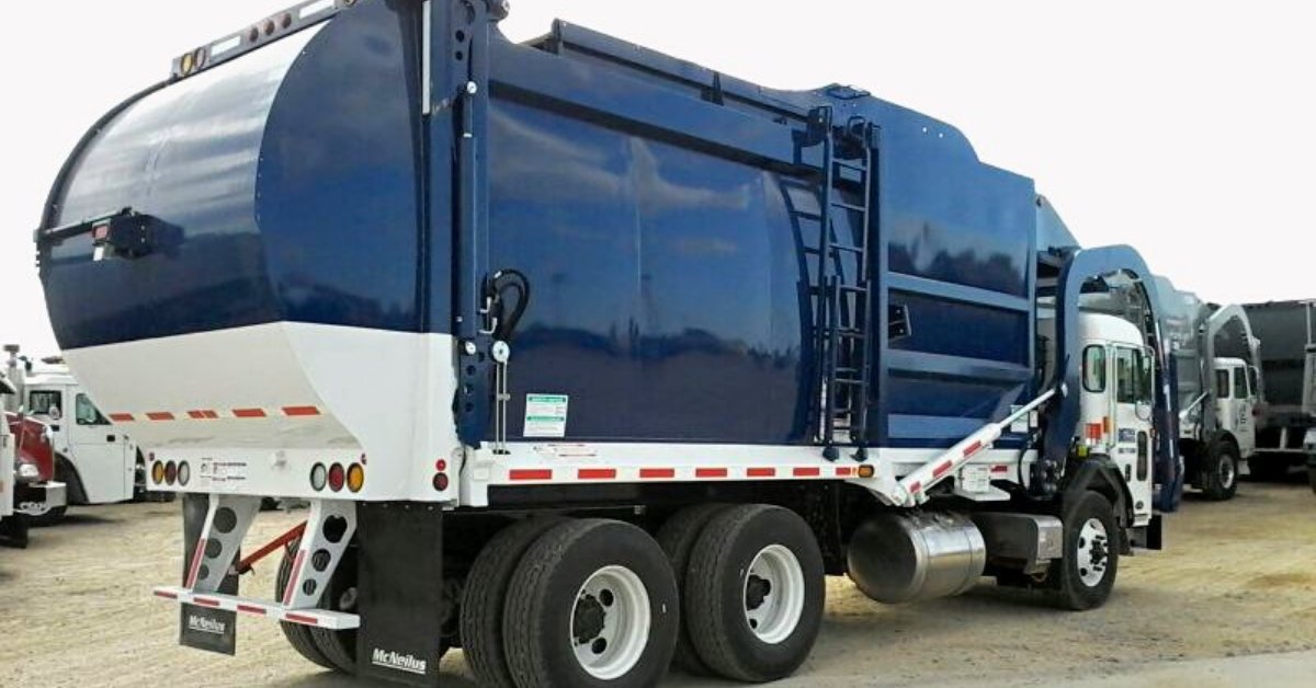 Route_Ready's tweet image. To stay informed on the latest waste industry news, check out our blog! Be ready for whatever routes come your way: bit.ly/RouteReady 📰 🚛 #blog #wasteindustry #garbagemanlife