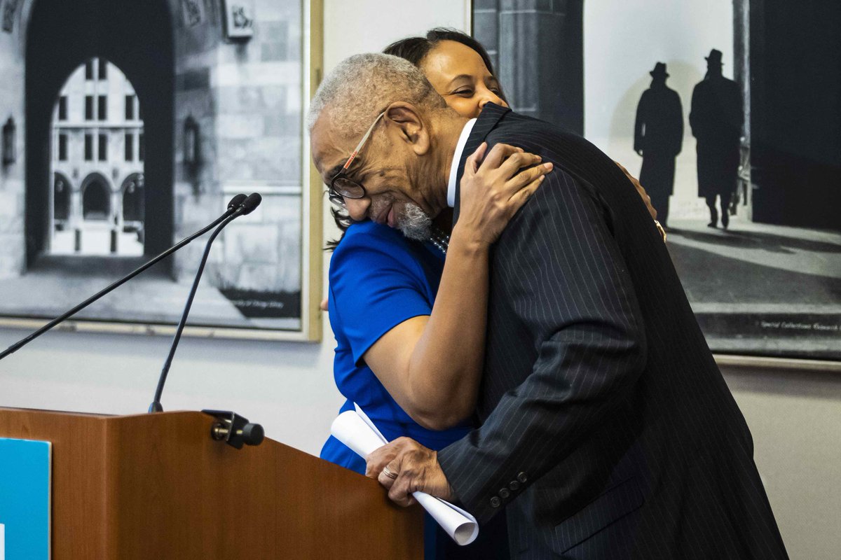 Ashlee_Rezin's tweet photo. U.S. Rep. Bobby Rush, who will retire from Congress next year after 15 terms, endorsed Karin Norington-Reaves today to succeed him in the historic Black 1st Congressional District in Chicago.
https://t.co/wmeuEAOL8Q by @lynnsweet https://t.co/wmeUakkuRf