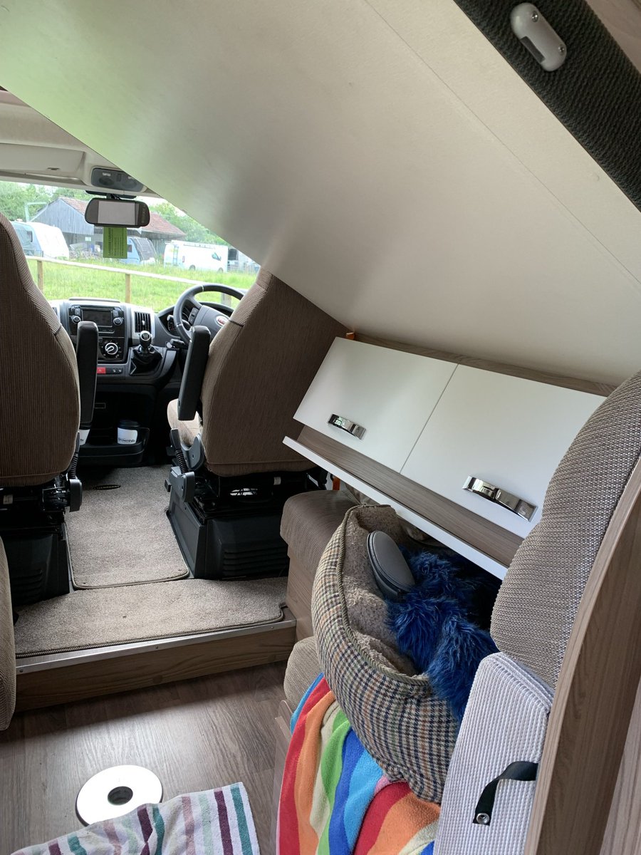 Rach3426's tweet photo. @swiftgroup I’m sorry to have to contact you this way, I just want someone to help with the collapsed bed on my swift.    
Swift couldn’t explain the issue with the recall, they could see on their system but they also acknowledged that we couldn’t see it on Brownhills system” https://t.co/w6ZQRcPv3Z