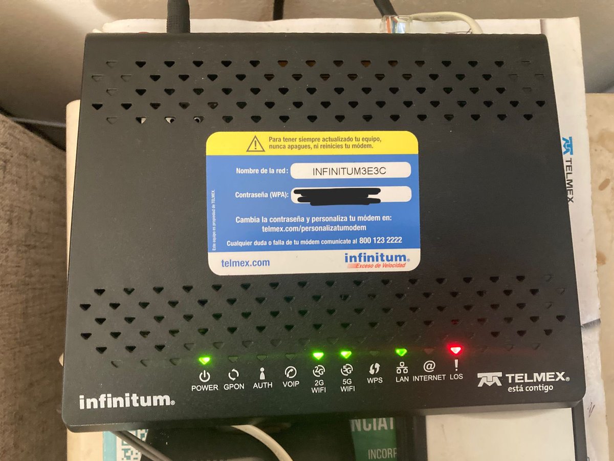 AlexisMC_'s tweet photo. De nuevo una semana sin internet @TELMEXSoluciona @Telmex pésimo servicio https://t.co/4qiEtSDOpK