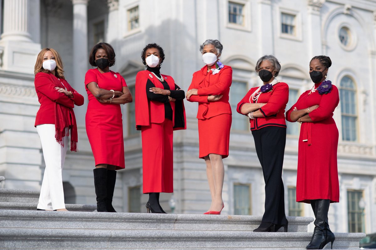 RepBeatty's tweet image. The Congresswomen of @dstinc1913 are here to represent!