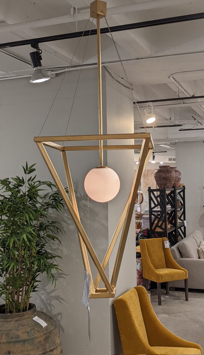 SolariaLightng's tweet photo. Atlanta Market is in full swing! Stop by Solaria Lighting (Bldg 1, 11th Floor, E9) to see all the new lights, as well as the classics. https://t.co/jUvVPzmhRz