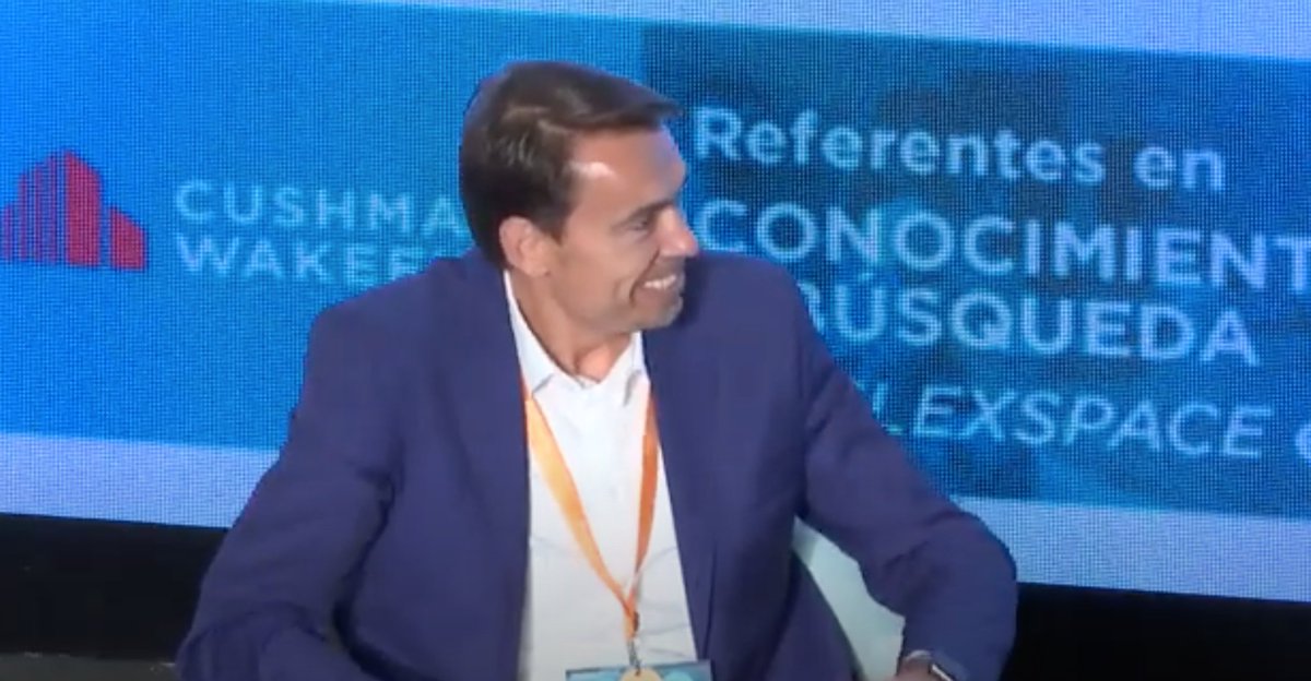 ACW_asociacion's tweet photo. 💥Recordando la #ProWorkSpacesConference 2021
¡La oficina flexible es, sin duda, la oficina del futuro!
📹 Microvideo 2️⃣ @OscarGarTo @Firstworkplaces
🎯 ¿Porqué Merlin Propertis se fijó en el sector flex office?
👉https://t.co/itASTVXt0q
#coworking #centrosdenegocios #workspaces https://t.co/SX1Jxoeg81