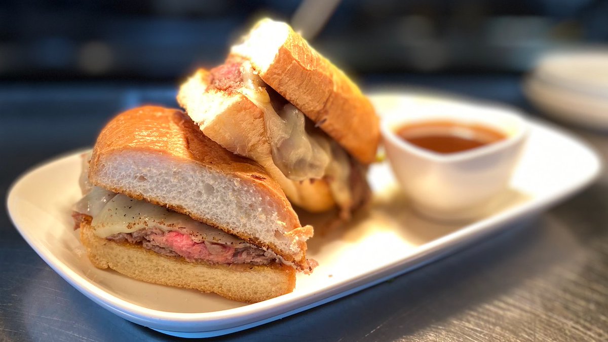 Showroom21701's tweet photo. Prime Rib French Dip: @creekstonefarms prime rib, melted provolone, tiger sauce, & au jus. Served with a pickle spear.
#downtownfrederick #bryanvoltaggio #frederickmd #frederickfoodie #frederickbrunch #fredericksupper https://t.co/w6S9ivbagM