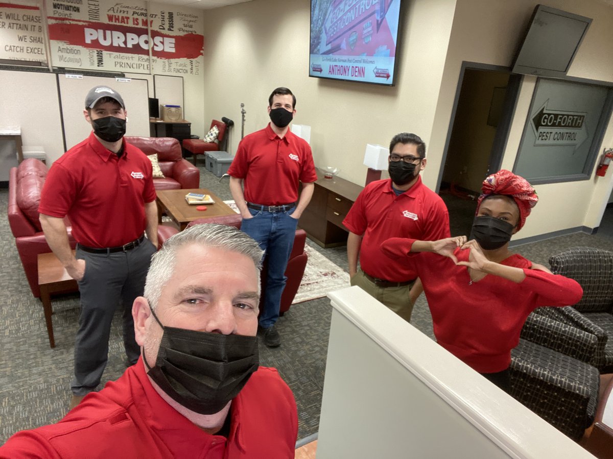 GoForthPest's tweet photo. Take a look at a few of our employees from the team ! !
.
.
.
#MeetTheTeam #Atthelake #WeLoveToHelp https://t.co/ss6JxYSF8o