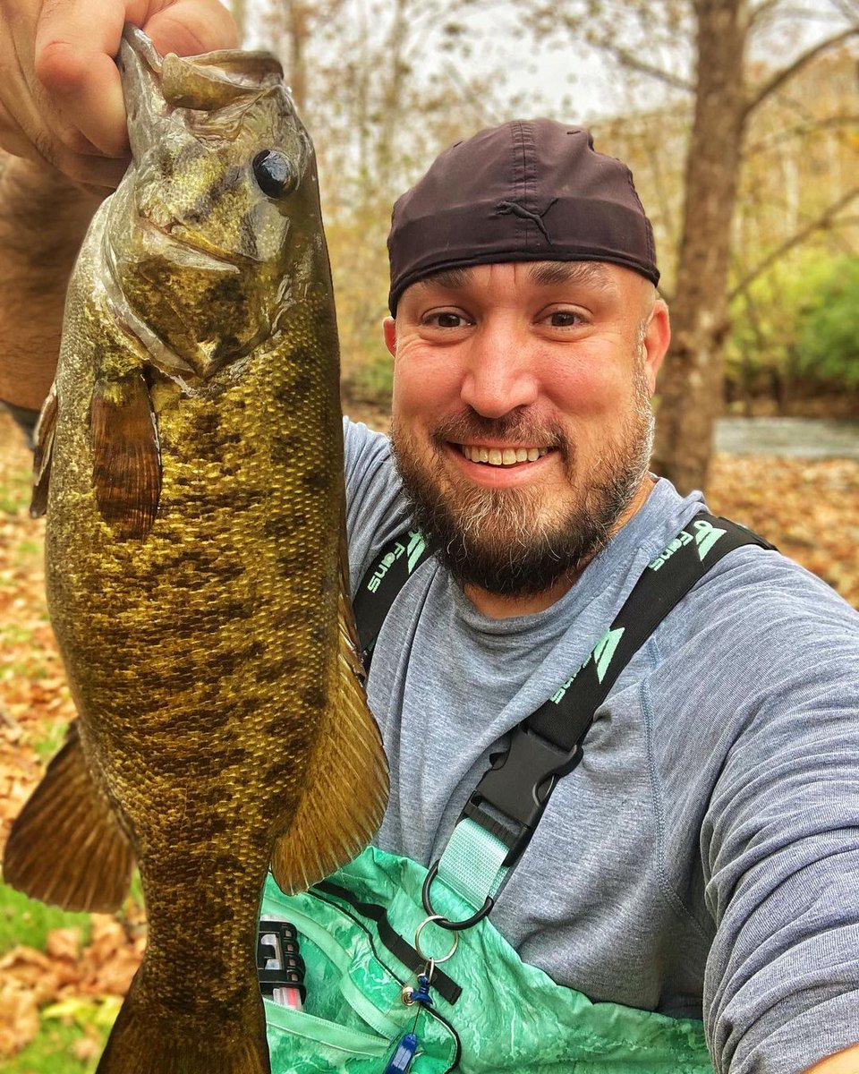 8fans_outdoors's tweet photo. Hope everyone can go explore the outdoors, get back to nature, learn to fish, it's amazing!!!
#smallmouth #stream
#creek #realtreefishing #fishing #texasrig #8fans #fishinglovers #realtree #jerkbait https://t.co/7XN3INoqy0