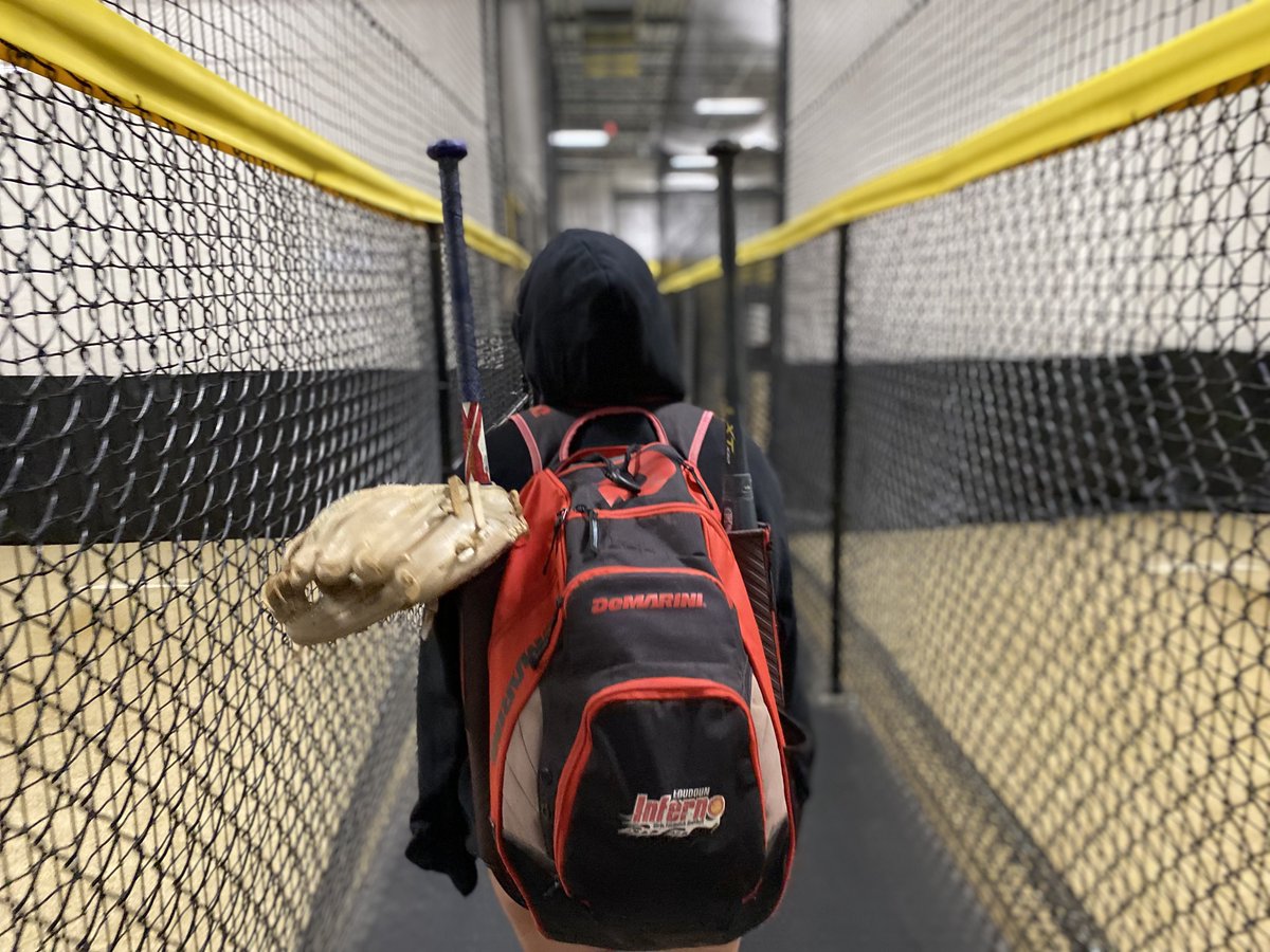 EmilySettle13's tweet photo. We got a lane. @SF3Softball #defensework #levelup https://t.co/WtzZzVz0Ow