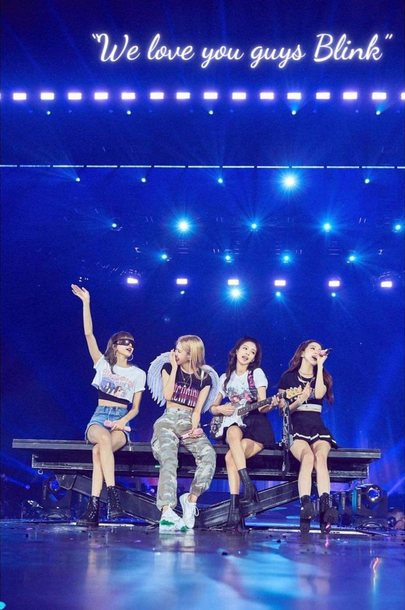 KimBlink01's tweet photo. Lần đầu tiên biết cảm giác stan nhóm nhạc là như thế nào. Tiếc là chỉ mới làm Blink được 2 năm. Trân trọng khoảng thời gian còn lại, blink hãy iu thương và ủng hộ 4 chị đẹp nhiều hơn.

HAPPY BLINKS DAY 
#TheBlinks5thAnniversary
#BLACKPINK #블랙핑크 @BLACKPINK https://t.co/DjJJaDtHHV