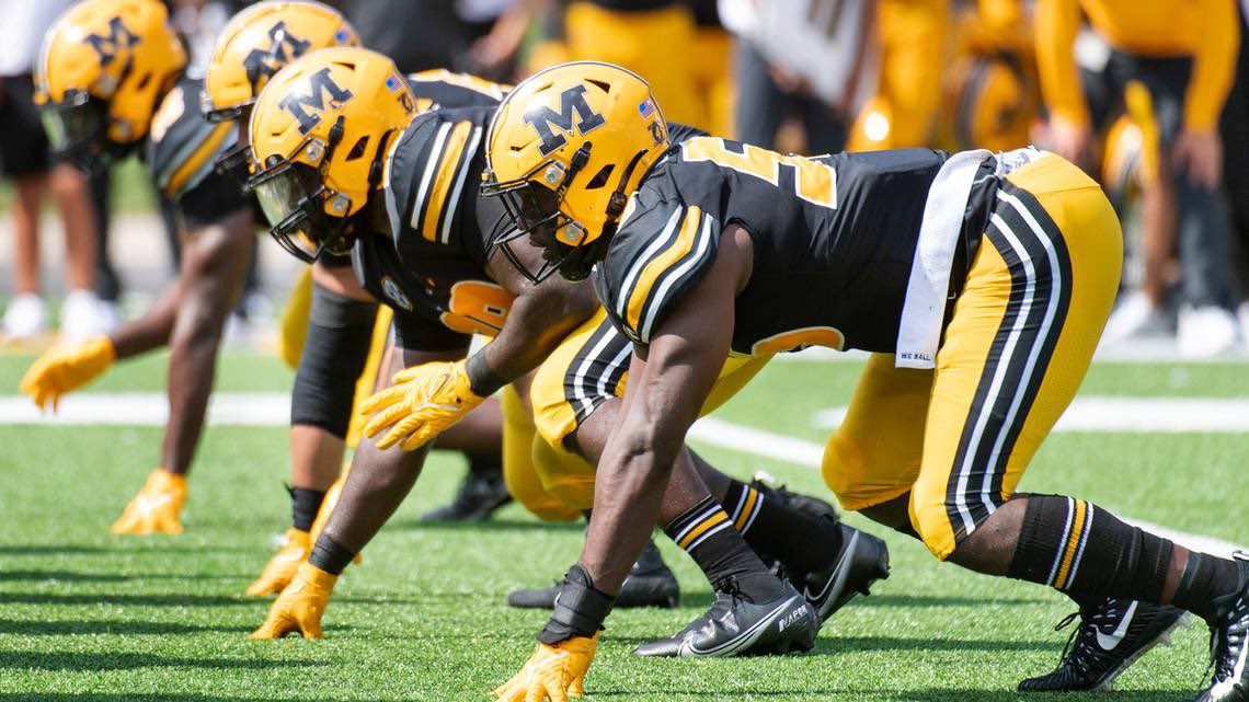 #AGTG Had a conversation with <a href="/DLineGURU/">Coach AL Davis</a> and <a href="/coach_peoples/">Kevin Peoples</a> not to long ago. Blessed to Receive An Offer from the University of Missouri #Mizzou 🟠⚫️🐯
<a href="/MizzouFootball/">Mizzou Football</a> <a href="/MizzouAthletics/">Mizzou Athletics</a> <a href="/CoachAjPatai/">Coach Aj</a> <a href="/SnowCollege/">Snow College</a> 
#JucoProduct