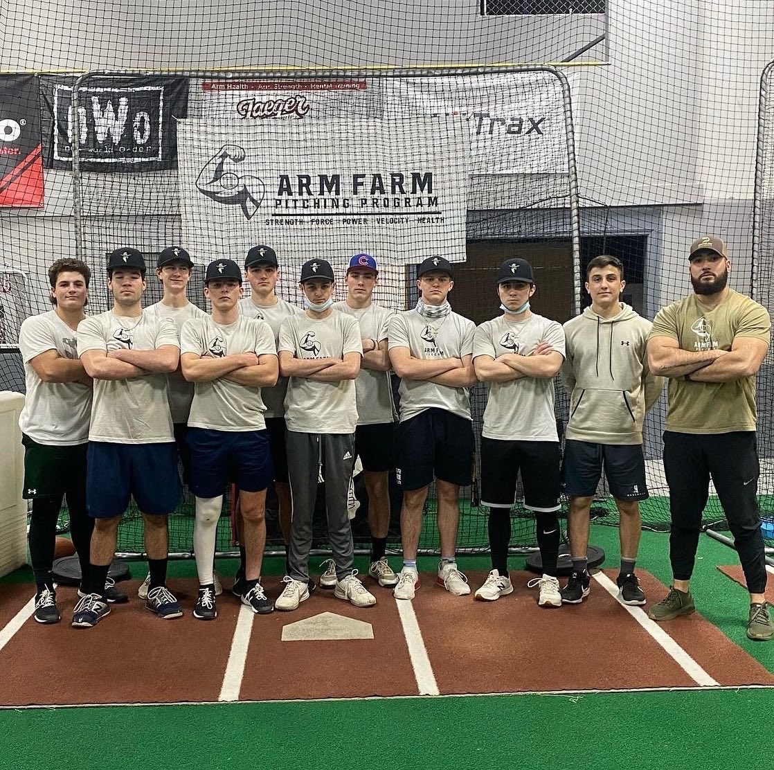 ArmFarmPitching's tweet photo. End of an era here at our somers facility! The farm was built here and has grown into something truly special in Westchester! A bunch of PRs were broken and horses were built! Onto bigger and better things in Mahopac at our new 13,000 square foot facility GAP2GAP! #FarmBoys 💪🏼 https://t.co/3QxjjYBLtI