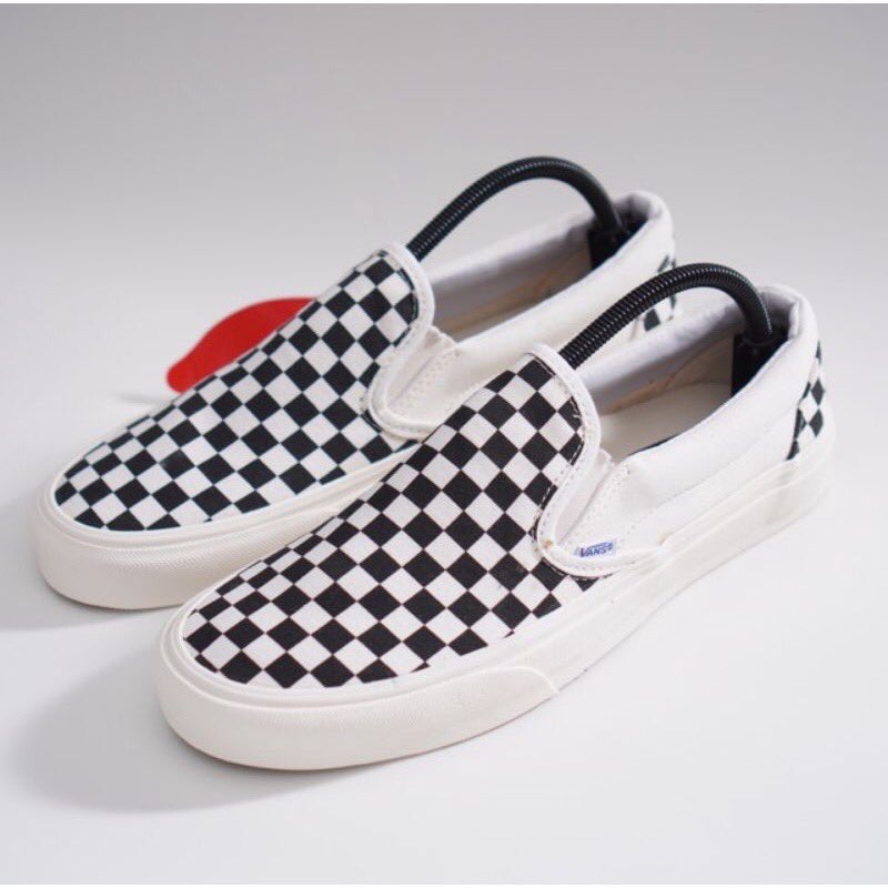 racunshoppe_'s tweet photo. Rekomendasi sepatu slip on kece ✨

A thread https://t.co/dV3LzoYmby