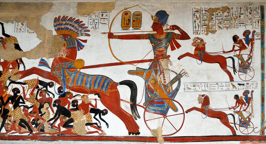 LiudaNikolaeva's tweet photo. ...Ancient Egyptian art - where the bigger you are, the more important you are (colloquially known as hierarchical proportion) https://t.co/fyTtYx6H1n