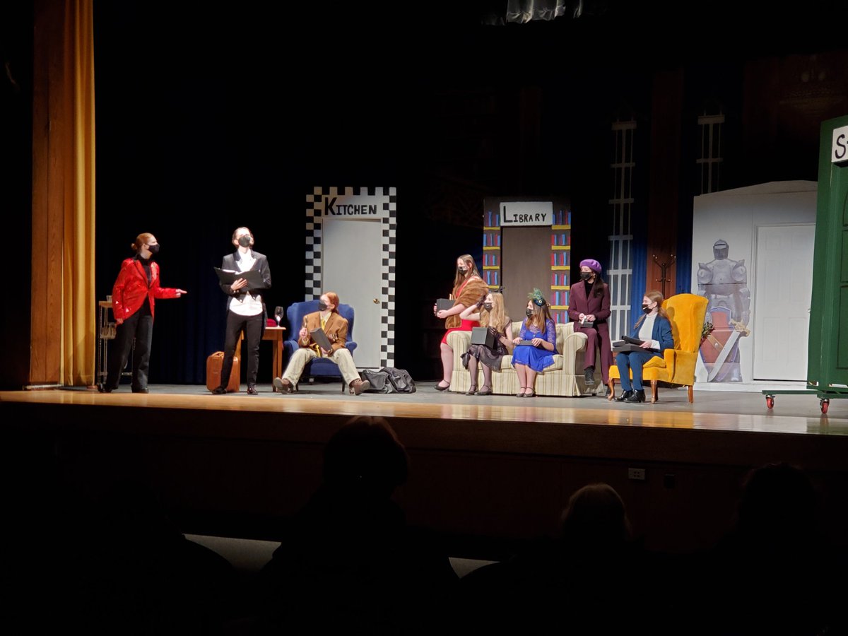 MsManganelli's tweet photo. Mahopac Drama Club! Great show everyone! https://t.co/Pi0Eml3Dw5