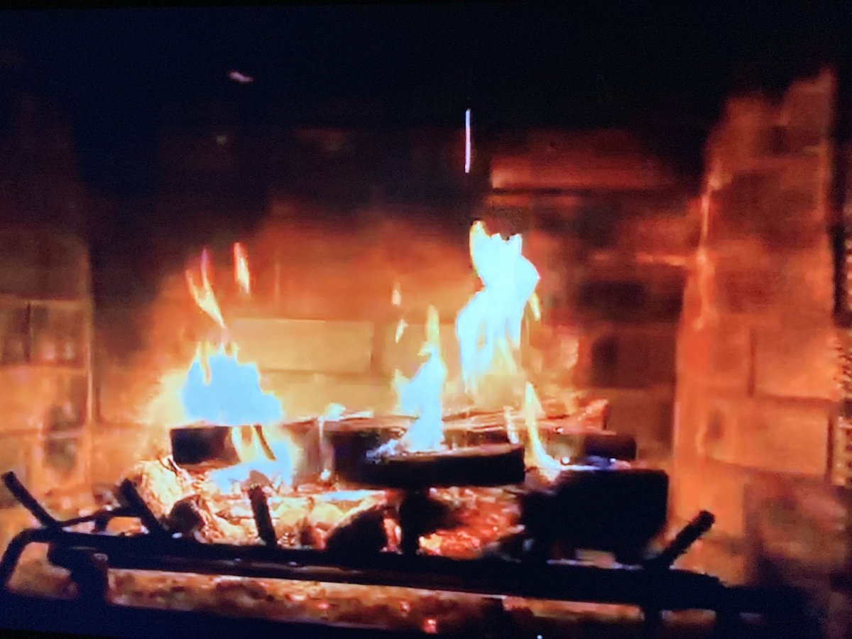 carr0507's tweet photo. 3rd Block earned their camp out free time. Nothing like writing and coding by flashlight and a crackling fire. Way to go @MrsC_SFE class! #sfesharks @HumbleISD_SFE @HumbleISD_DDI https://t.co/Ceh4NaW0EO