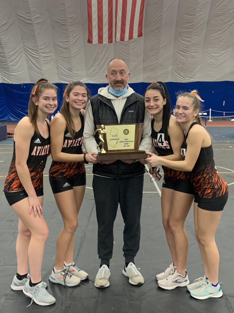 AviatorTrack's tweet photo. Congratulations to the Girls track team for winning the Group 1 NJ State Relay Championship tonight in Toms River. So proud! @HHvarsitysports  @njmilesplit @hhblackhole https://t.co/ukiWFNn4Xp
