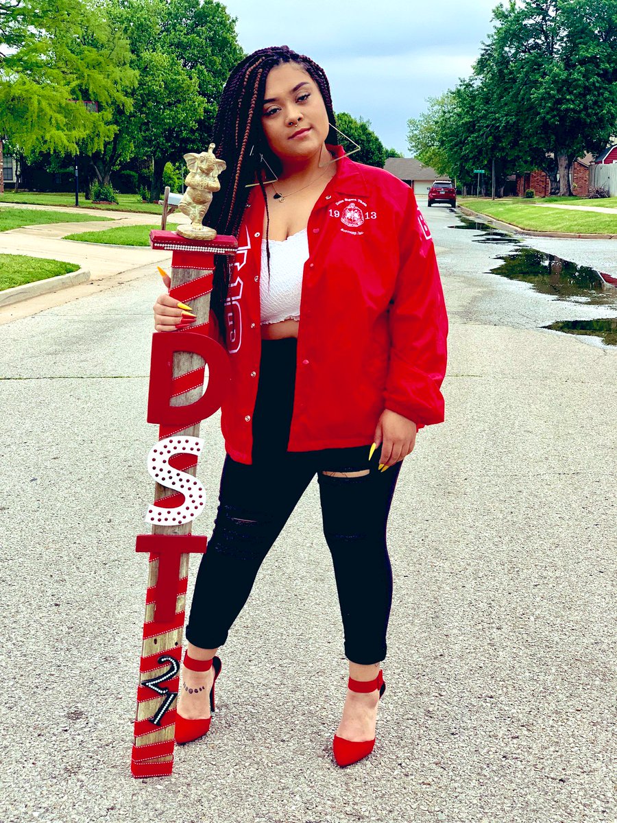 msRnb44's tweet photo. Happy Founders Day, to my beautiful #DeltaQueen @ItsBrooookelyn ... I love you❤️❤️❤️ https://t.co/iJg3G3V7yk