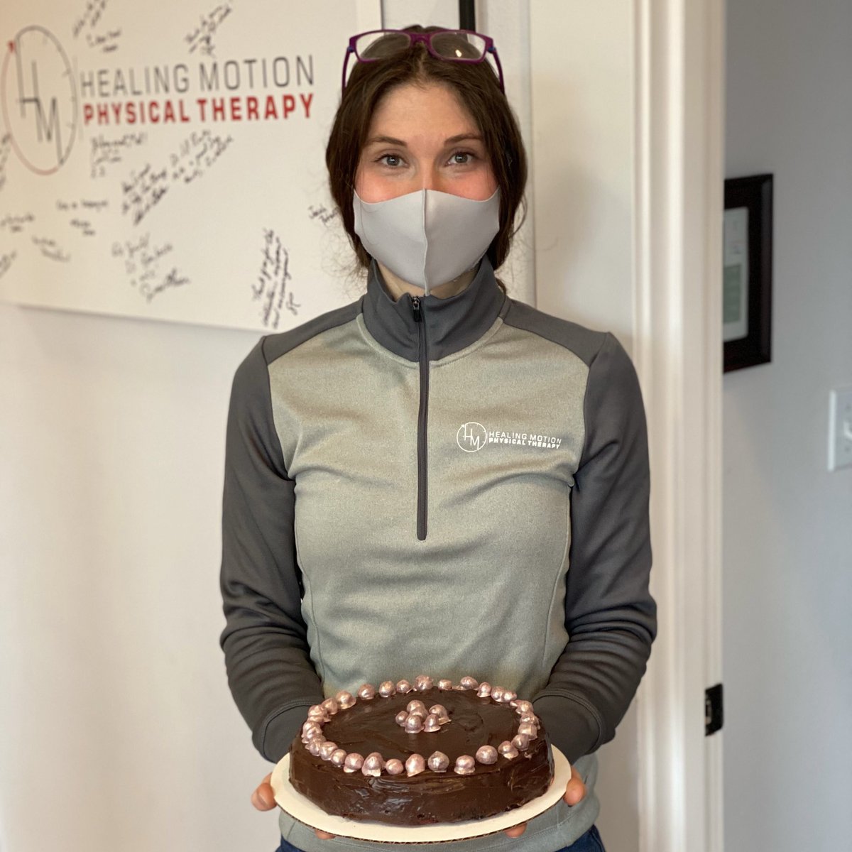 healingmotionpt's tweet photo. A huge Happy Birthday AND one month belated 2 year Workiversary to Dr. McNulty! 🎉 You are such a blessing to our team, patients, &amp; community! We’re cheering on those Steelers this week with you!💛🖤 #HappyBirthday #HappyWorkiversary #GoSteelers #BirthdayHealExcel #MoveHealExcel https://t.co/M3OKkM7O83