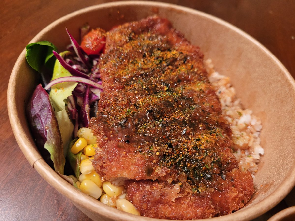 Are you hungry? Today's menu for is curry ($16.5) & regular ($15.5) tonkatsu don from Burrit
