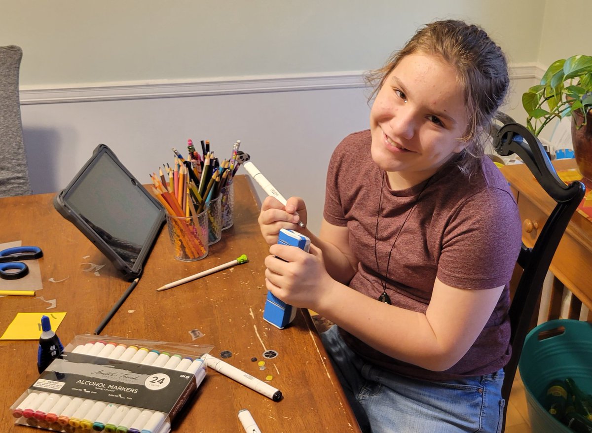 TRubelee's tweet photo. Hey @Weezer, y'all are my daughter's favorite band and she wanted to design her Cub Scout Pinewood Derby Car inspired by the new album Van Weezer!  Hero and Undone are some of her favorite songs too!  Check out the VW logo, it might look familiar! #CubScouts #PinewoodDerby https://t.co/opPjWB3vUs