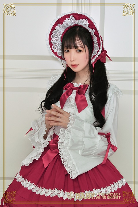 dear rose スカート　エンジ　赤 BABY新作情報】Dear Roseスカート/¥21,780（税込）エンジの着用