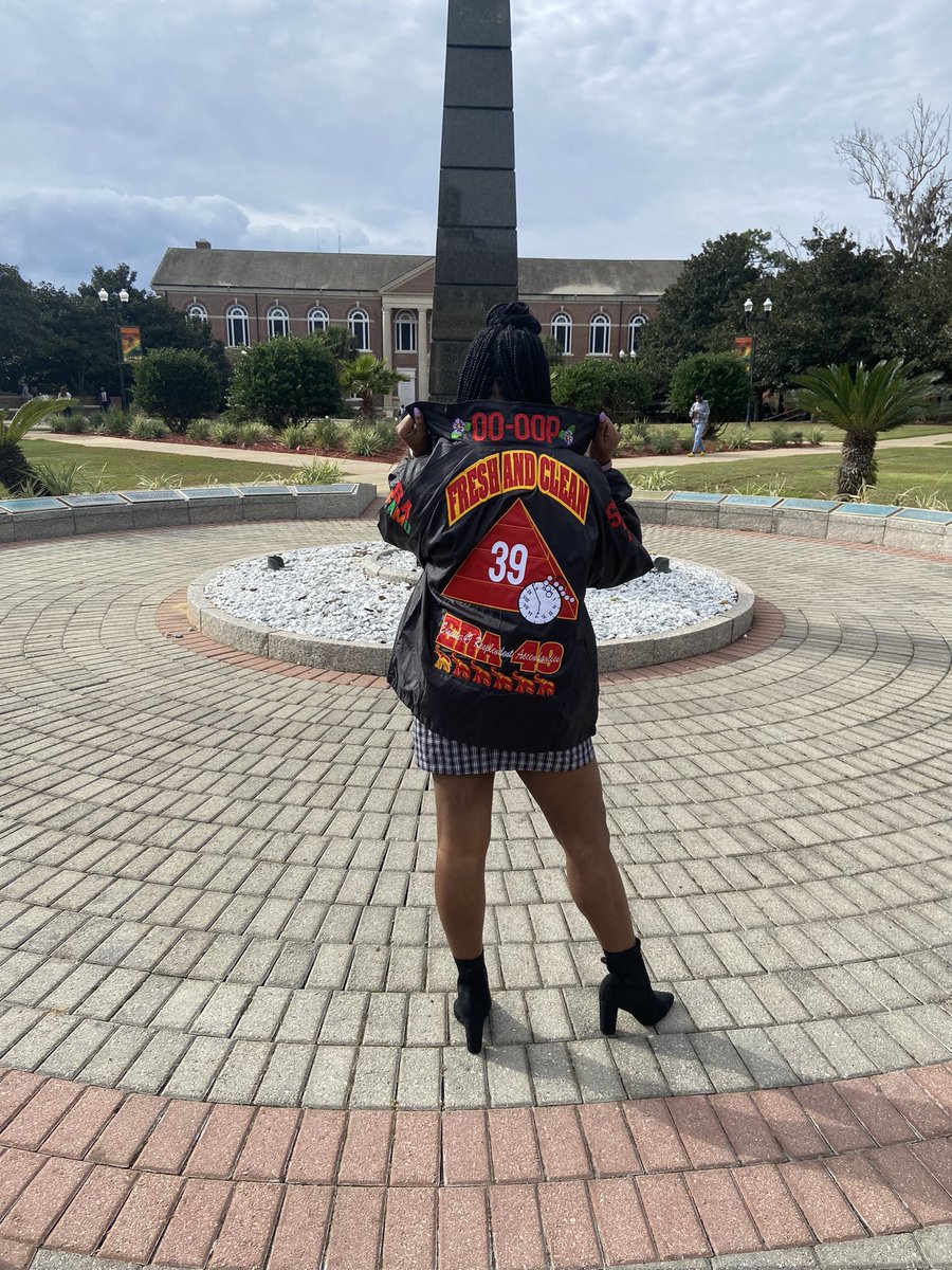 gaby_darb's tweet photo. Honoring the 22 in ‘22 ❤️
#firstfoundersday #J13 #AOML https://t.co/2Dx0N0m2T1