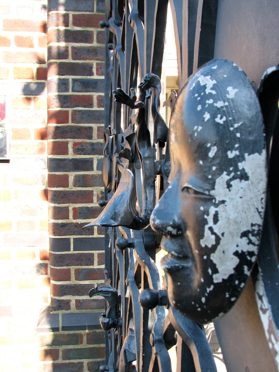 Thedustyphoenix's tweet photo. Watcher
Gate on the Globe Theater in London, England
Art, fan art, photography, merchandise, social media: https://t.co/htA9yev2yV
#photography #thedustyphoenix #globetheater #theater #london #shakesphere #england https://t.co/BUg0cthhwW