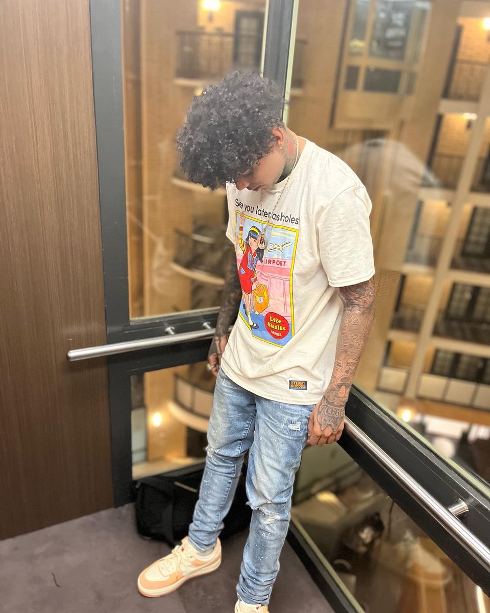 lilPrettyy____'s tweet photo. New music tonight🙂 https://t.co/MktNUr5rWK