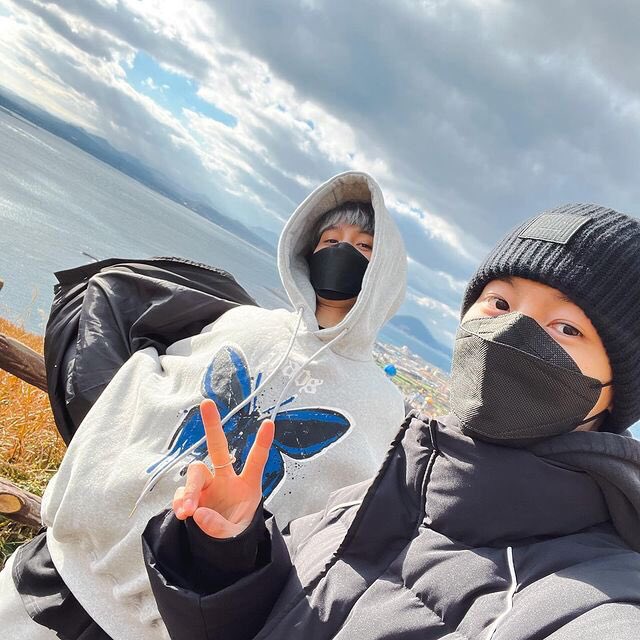 jeongyunonly's tweet photo. WORLD PAUSE https://t.co/qz5otIBMfW