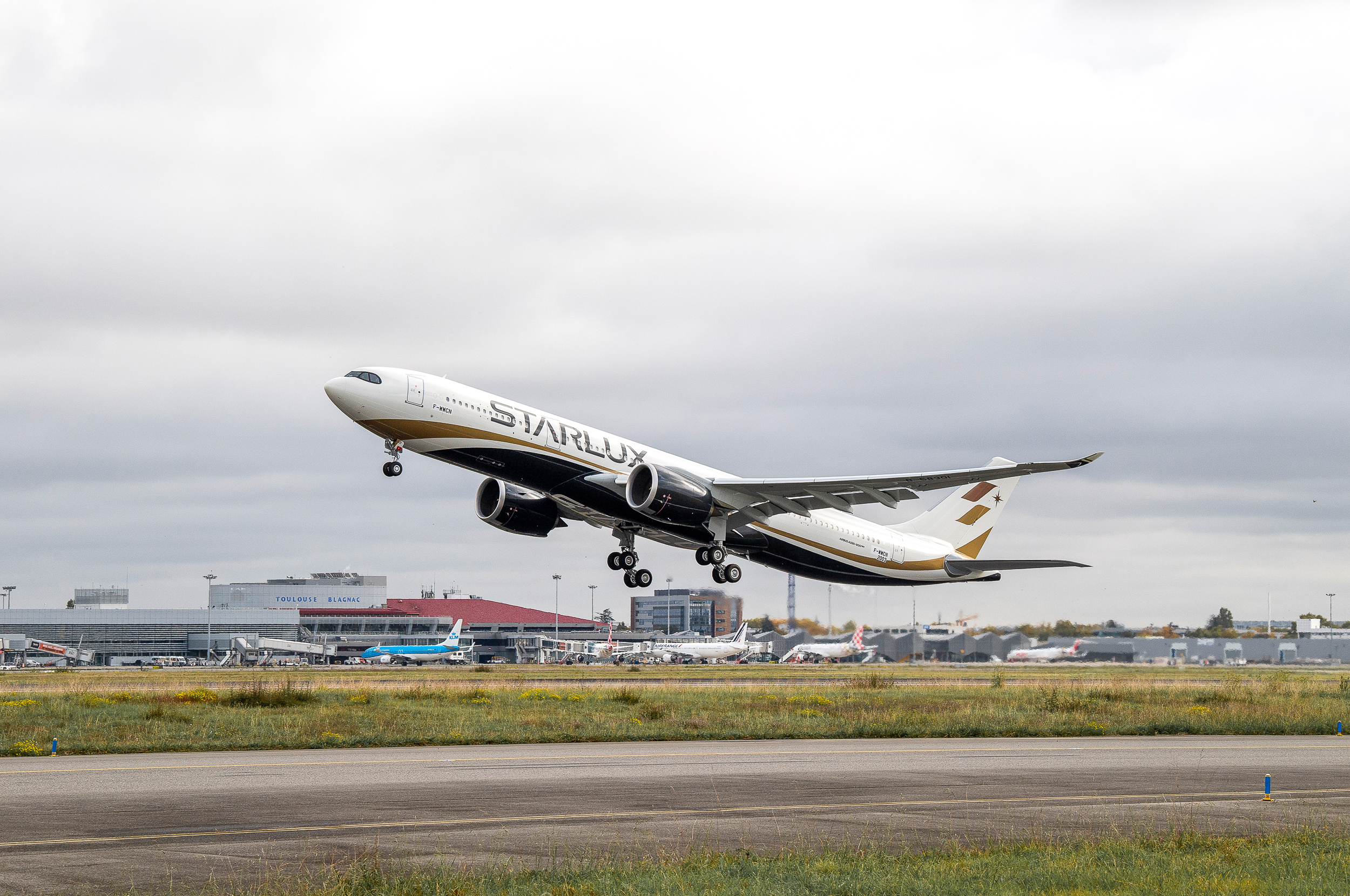 STARLUX Airlines Japan on X: 