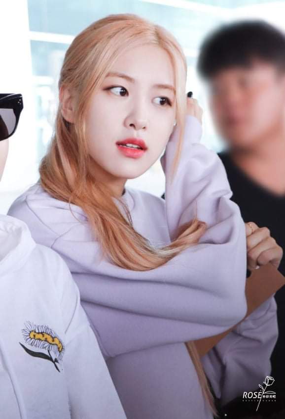 Tweet bài với hashtag này nhé FANSÉ ❤️❤️ 👇
#KOREAQUEST_ROSÉ BILLBOARD
